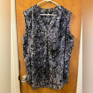 EUC Nine West sleeveless purple/black/white/gray print blouse V-neck 2X